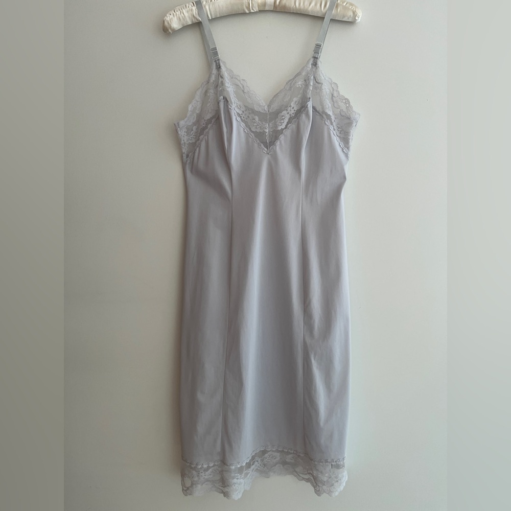 VINTAGE FRENCH MAID Light Grey Full Slip Adjustable Straps Lace Trim Feminine